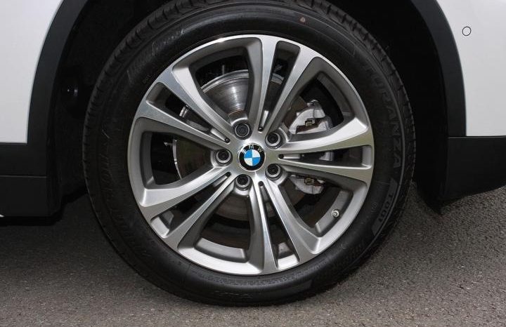 BMW X1 sDrive18i M Sport 1.5 Litre Petrol full