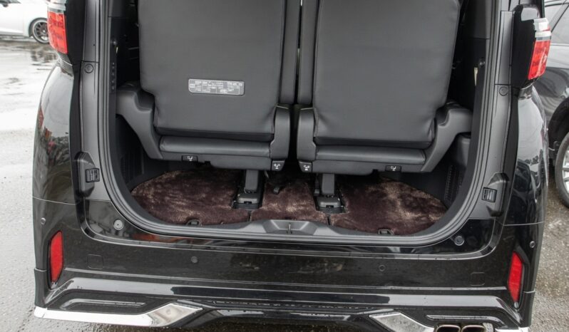 2024 Toyota Alphard Executive Lounge 7 Seater 2.5 Liter 4WD full