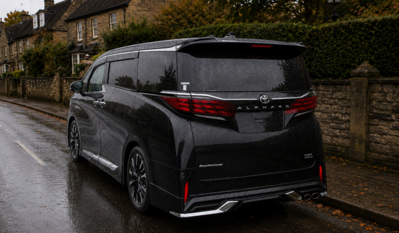 2024 Toyota Alphard Executive Lounge 7 Seater 2.5 Liter 4WD full