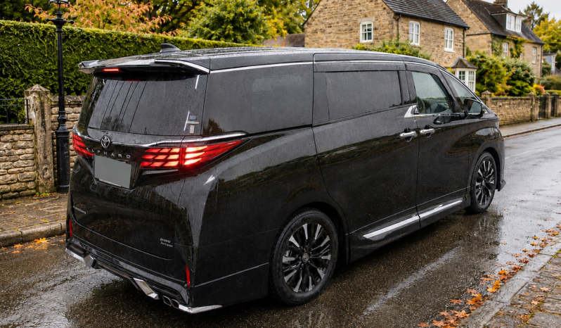 2024 Toyota Alphard Executive Lounge 7 Seater 2.5 Liter 4WD full