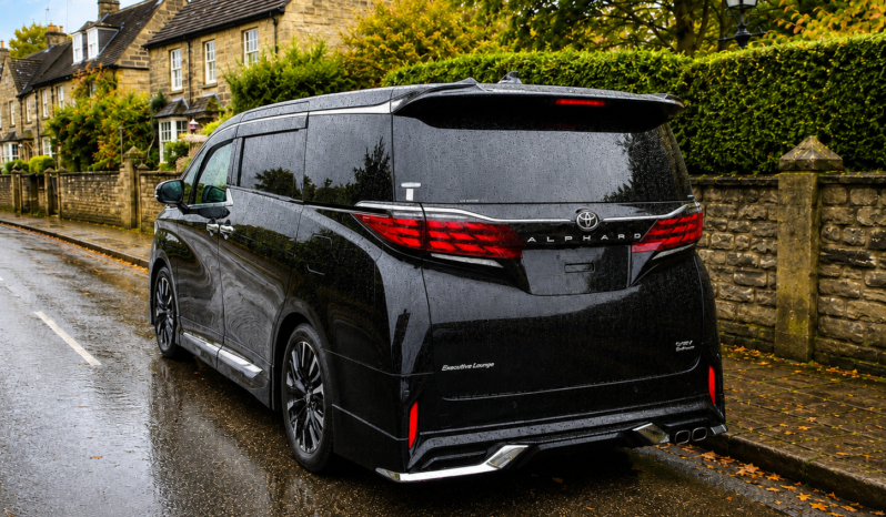 2024 Toyota Alphard Executive Lounge 7 Seater 2.5 Liter 4WD full